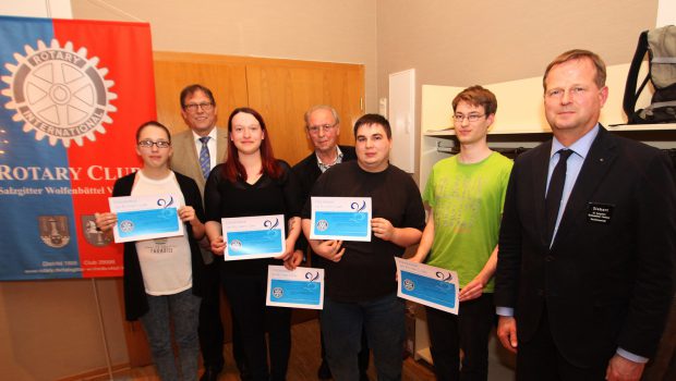 Rotary Club aus Salzgitter vergibt Förderpreis für junge Leute