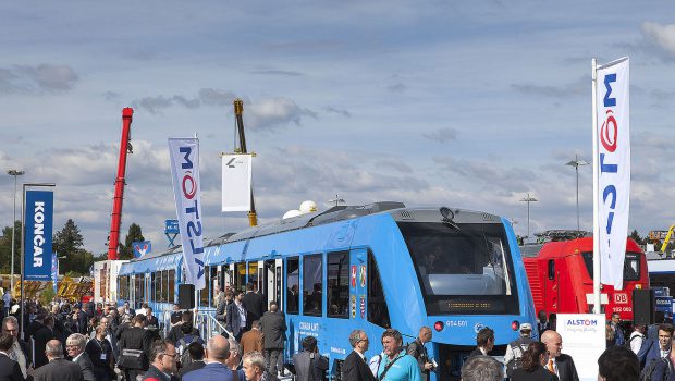 Bahn AG und Alstom Salzgitter stellen sauberen Zug vor