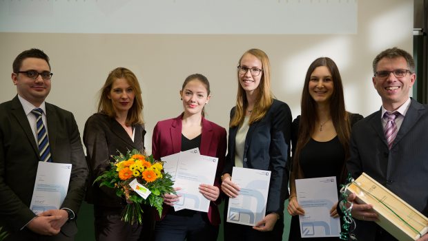 Ostfalia Hochschule in Salzgitter ehrt Absolventen