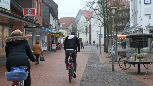 Gifhorns Fußgängerzone: Bald freie Durchfahrt für Radfahrer?