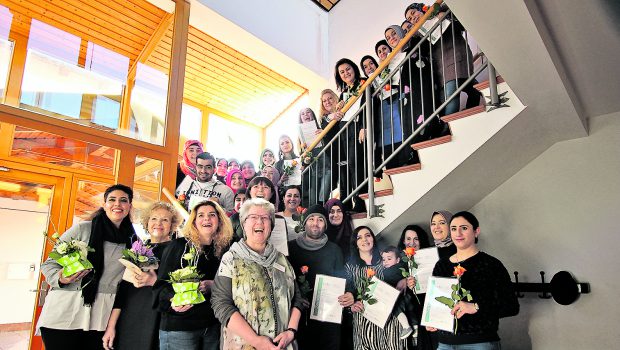 Pädagogische Helfer in Salzgitter erhalten Zertifikate