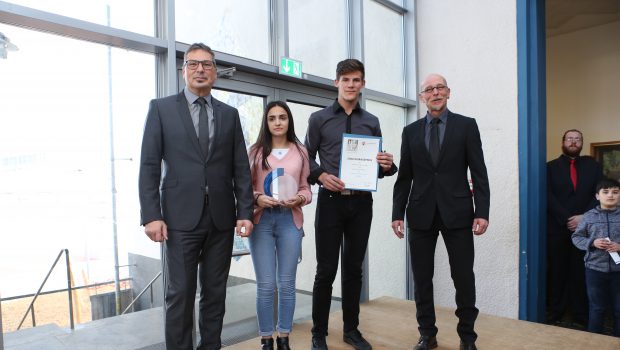 „Vorbildlich“: Gifhorns Freiherr-vom-Stein-Schule erhält Preis für Zivilcourage
