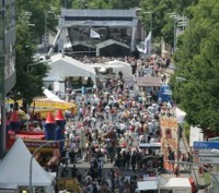 Konzert steigt am Rathaus