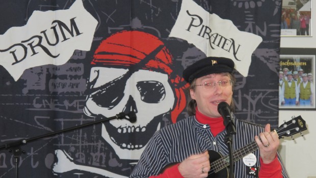 Musikpädagogen kommen regelmäßig  als „Drum-Piraten“ ins Bürgerzentrum Bülten