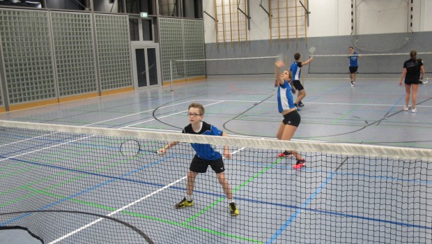 Skiclub und VfB bilden in Kooperation Badminton-Nachwuchs aus