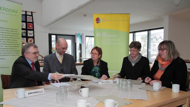 Neue Verträge für das SOS-Mütterzentrum in Salzgitter-Bad