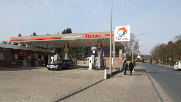 Tankstelle in Gifhorn: Kassierer vereitelt Überfall