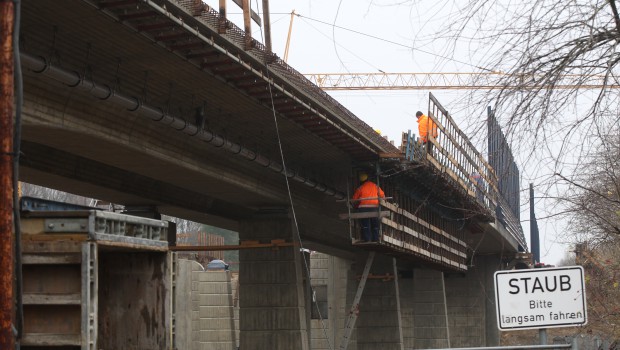 B 4 bei Gifhorn: Brücken-Neubau kommt voran