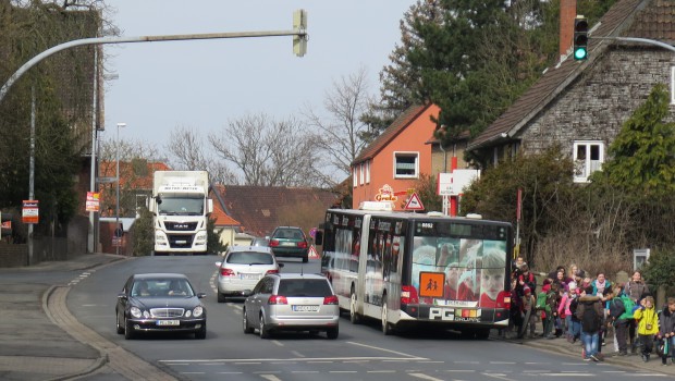 Sperrung in Klein Ilsede: Autos und Busse fahren auf Alternativrouten durch den Kreis Peine