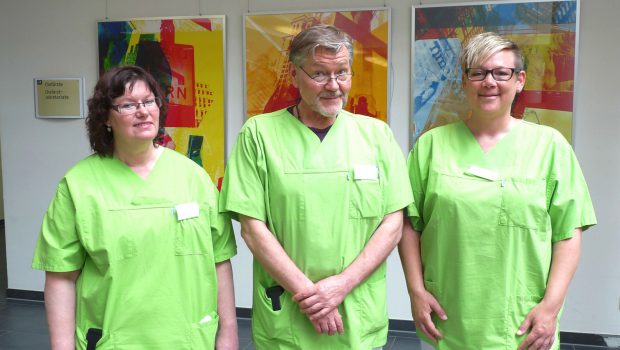 Klinikum-Hygienekräfte in Salzgitter mit knallgrünen Kasacks