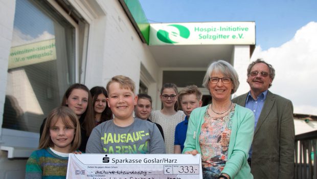 Schüler aus Haverlah spenden an Hospiz-Initiative Salzgitter