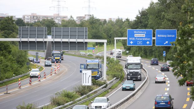 Kampf gegen den Stau: Neue Fahrspur zur A 39