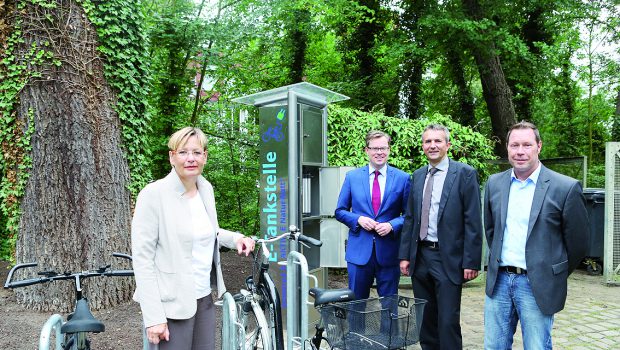 Gifhorn macht E-mobil: Ab sofort im Schlosshof kostenlos Strom tanken