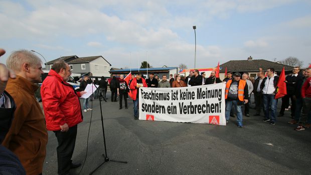Salzgitters Gewerkschafter demonstrieren gegen NPD-Versammlung