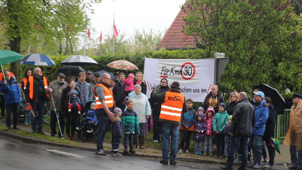 Großer Aufmarsch für Tempo 30 in Salzgitter-Salder