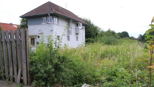 Dreck begrüßt die Fahrgäste in Salzgitter-Bad