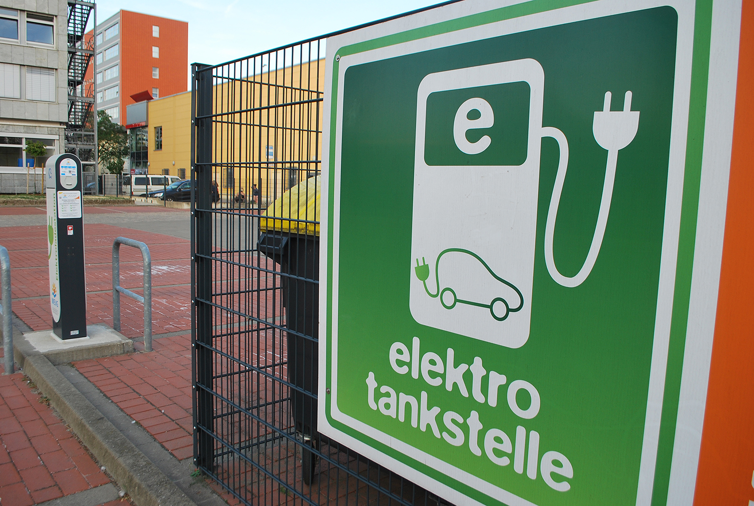 Die WEVG plant 17 neue Ladesäulen in Salzgitter Hallo Wochenende