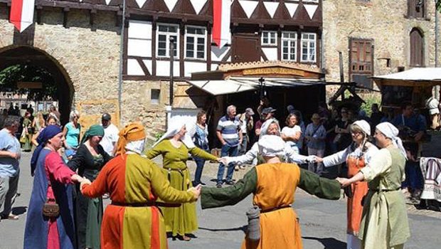 Das Mittelalter kehrt zurück in Salzgitters Wasserburg